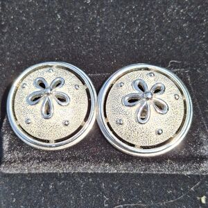Trifari Round Daisy Or Sand Dollar ? Clip Earrings
